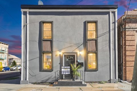 Mixed-Use Property with Restaurant