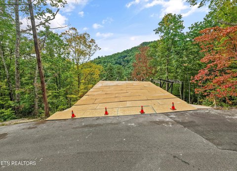 Lots & Acreage, Sevierville, TN