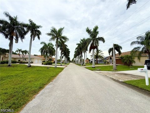 Land, Cape Coral, FL
