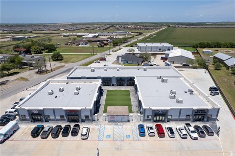 London Area Plaza For Sale