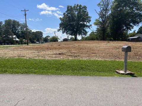 LAND - Greeneville, TN