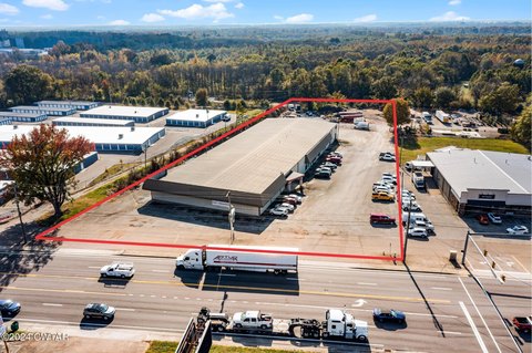 Versatile Commercial Space in Jackson