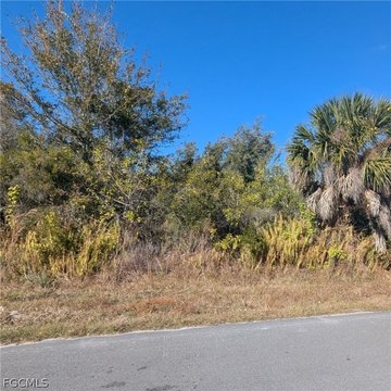 Residential Land in Port Charlotte