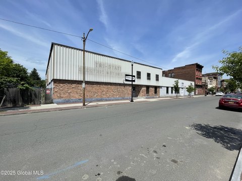 Troy Warehouse / Industrial Space