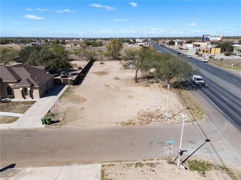 Residential Corner Lot in Rio Grande