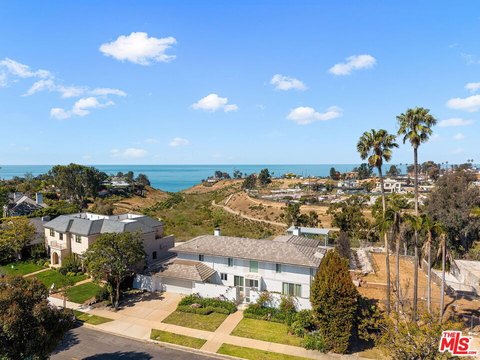 Land, Pacific Palisades, CA