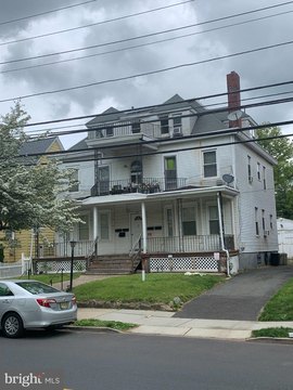 Five-Unit Multifamily Asset Near Park