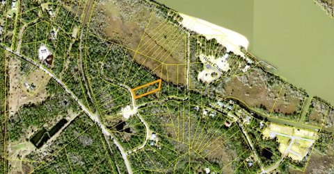 Apalachiacola Wooded Corner Lot