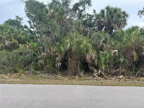 Vacant Lot in Port Charlotte