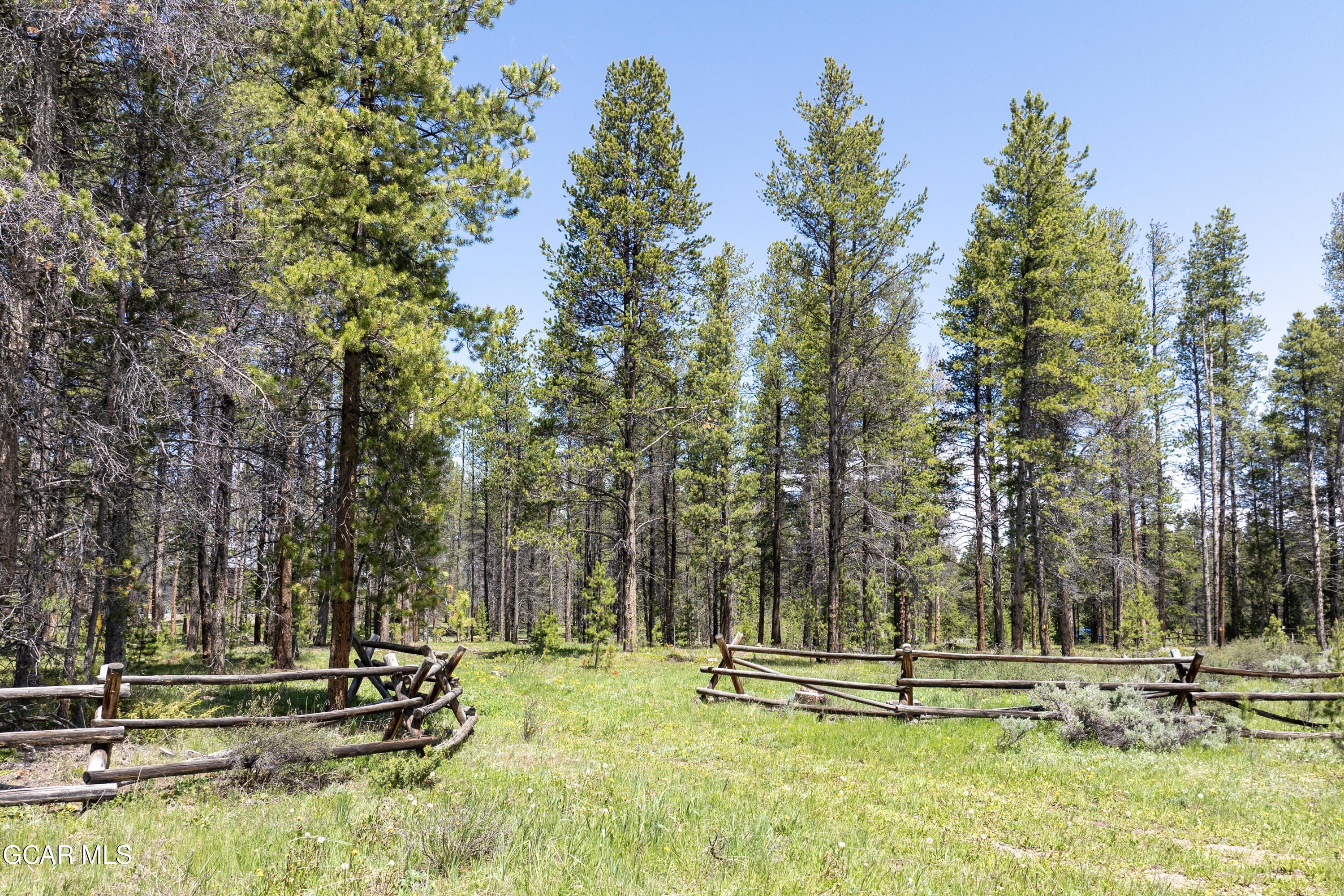 Land in Stagecoach Meadows, Fraser