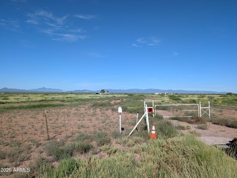 Land, Douglas, AZ