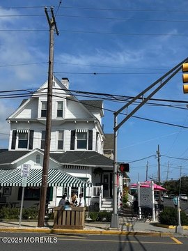 Bay Head Commercial Space Available