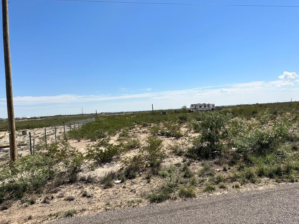Unrestricted One-Acre Lot in Odessa