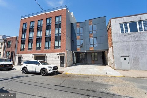 Modern Apartments Near Fairmount Park