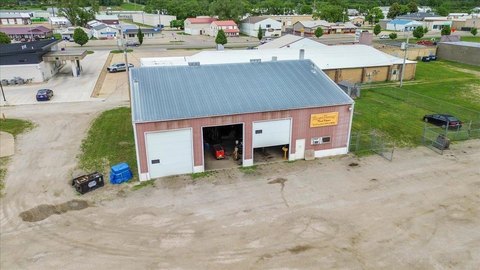 Evansdale Commercial Property with Truck Hoist