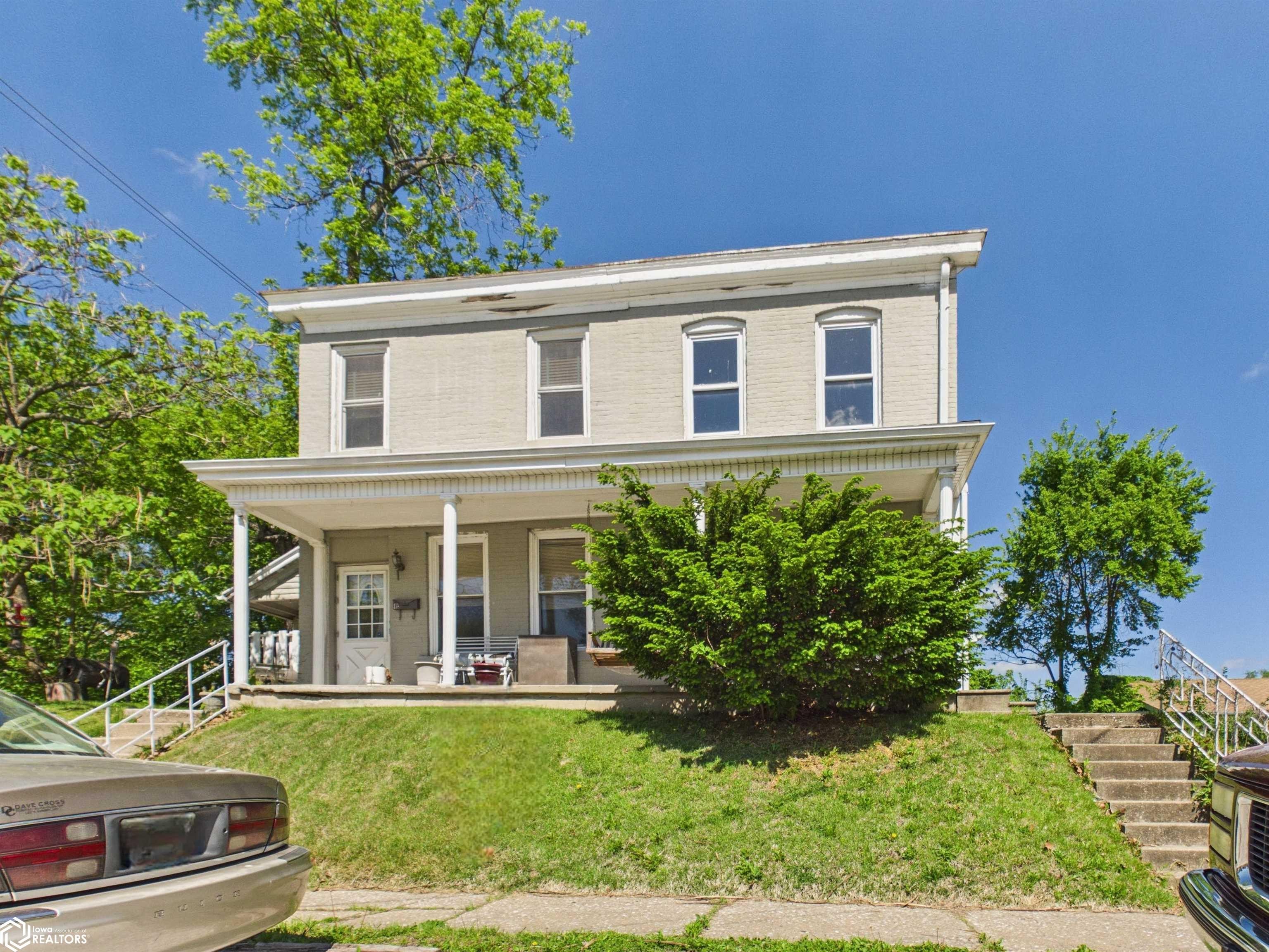 Keokuk Duplex: Investment Opportunity