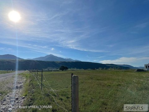 Five Acres in Swan Valley
