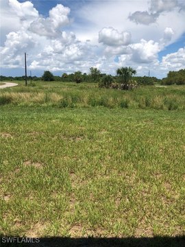 Labelle, FL Quarter Acre Lot