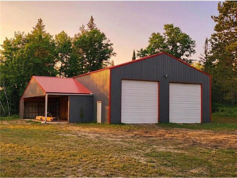 Heated Shop with Highway Visibility