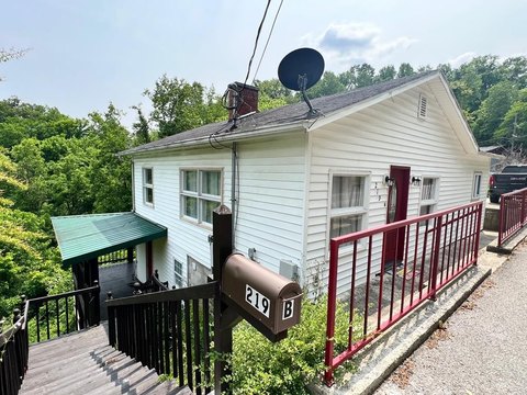 Recently Renovated Furnished Duplex