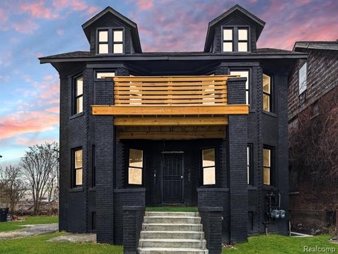 Detroit Four-Unit Brick Building