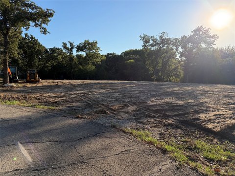 Land, Joshua, TX