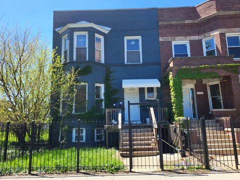 Classic Chicago Three-Flat in Woodlawn