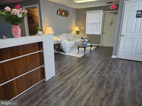 Fully Leased Office Investment Opportunity