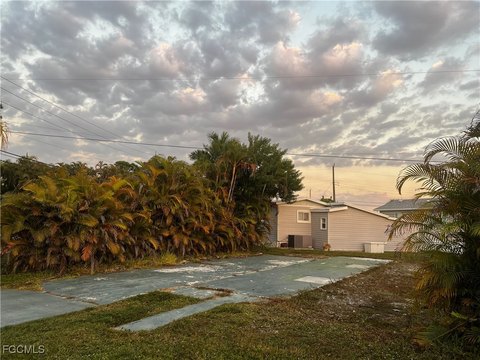Vacant Lot in Boating Community