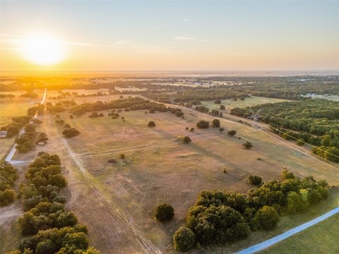 Land, Chico, TX