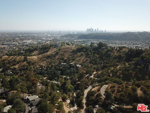 Land, Los Angeles, CA
