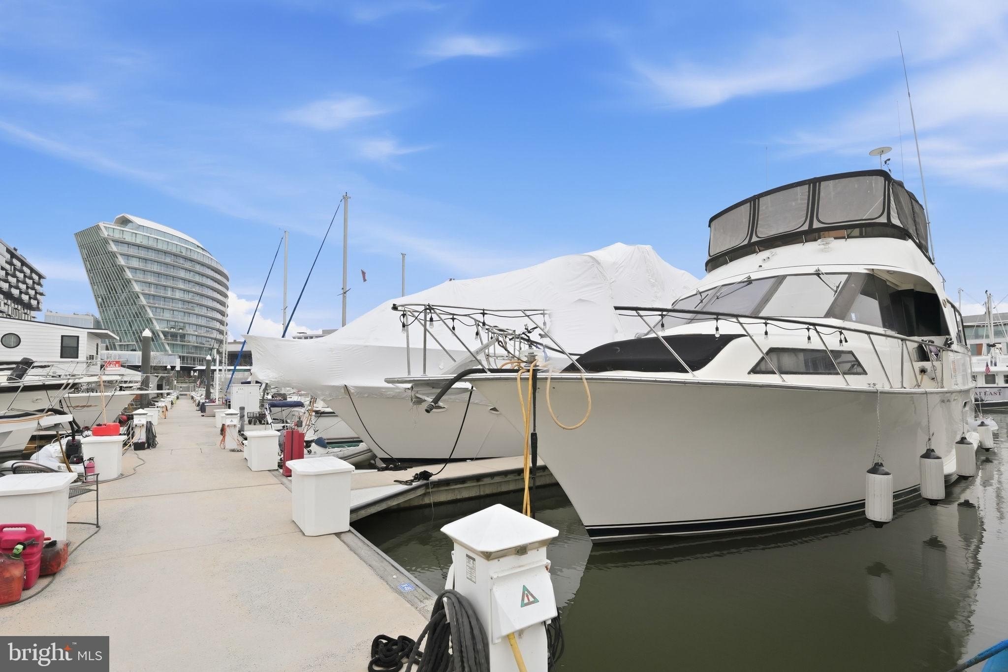 Unique Floating Home Opportunity