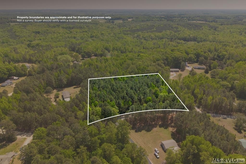 Secluded Wooded Land in South Hill