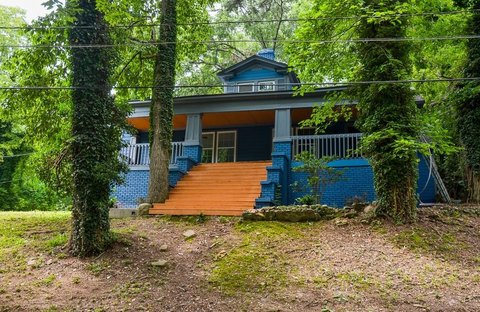 Renovated Triplex in Rome, GA