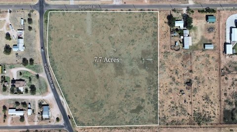 Residential Land in Gardendale, TX