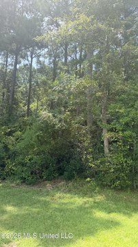 Land, Ocean Springs, MS