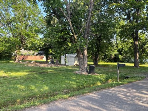 LAND - Mulberry, AR