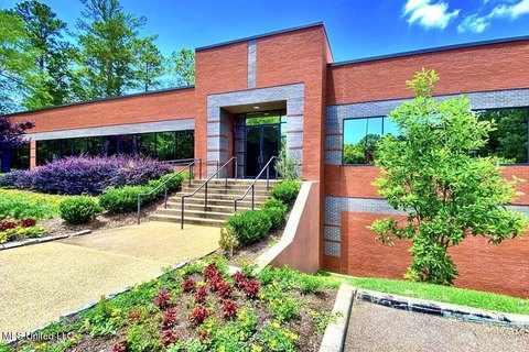 Ridgeland Office Space Available