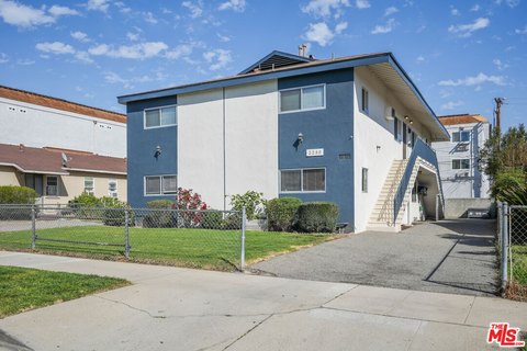 Burbank Fourplex: Remodeled Income Property