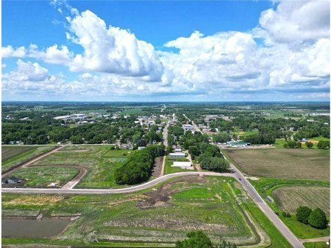 Apartment Development Opportunity in Maple