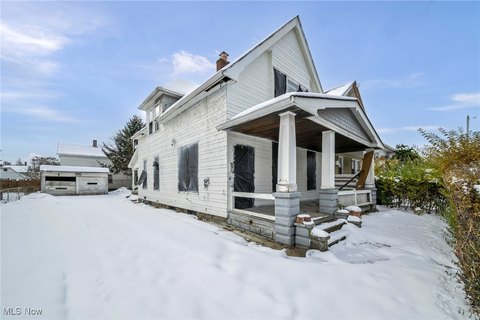 Cleveland Duplex Ready For Renovation