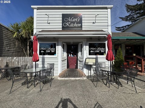 Charming Vintage Bay Street Building