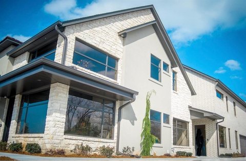 Duplex Office Building with Garage