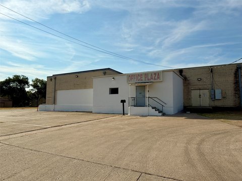 Office Unit with Private Rooms