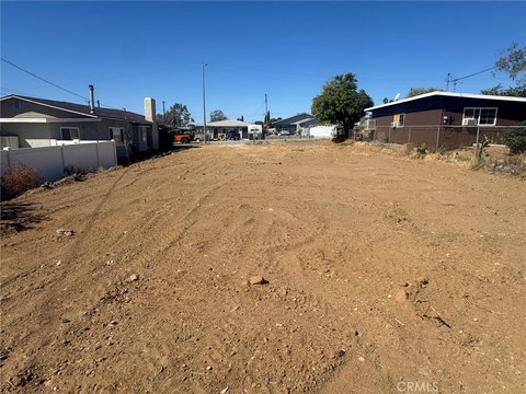 Land, Banning, CA