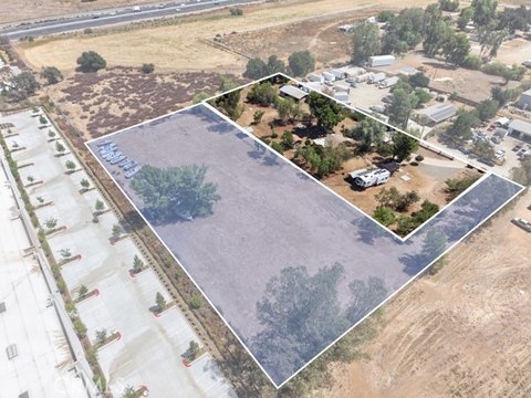 Commercial Land Near Freeway
