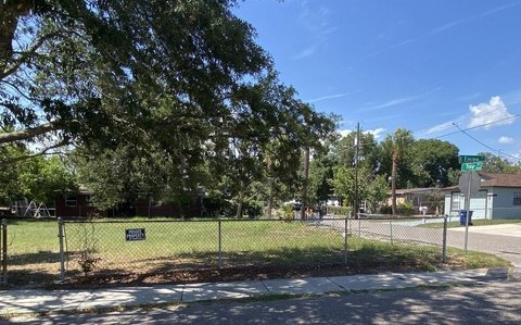 LAND - TAMPA, FL