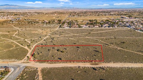 Prime Quartz Hill Corner Lot