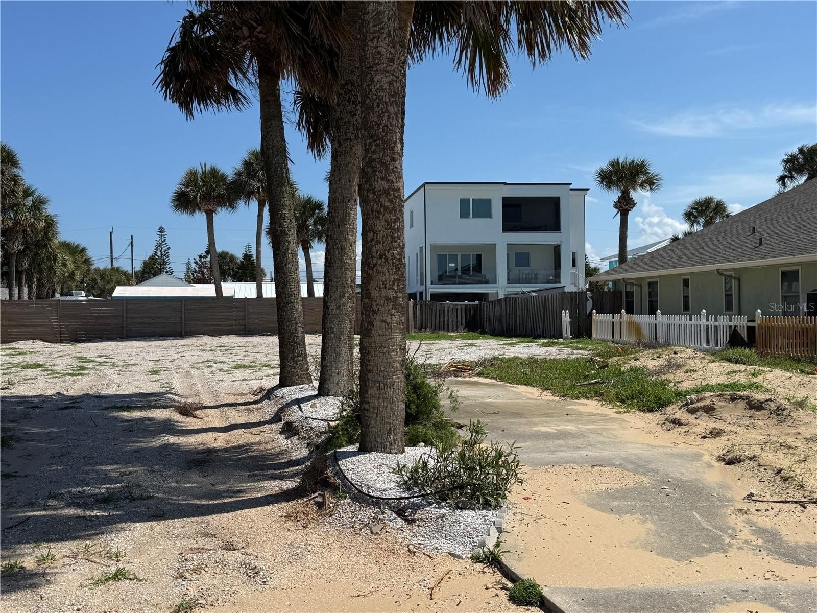 Land Near New Smyrna Beach