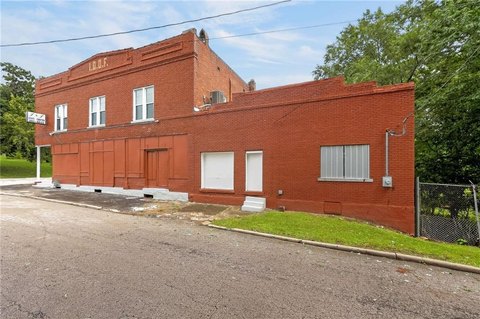 Renovated Mixed-Use Event Property